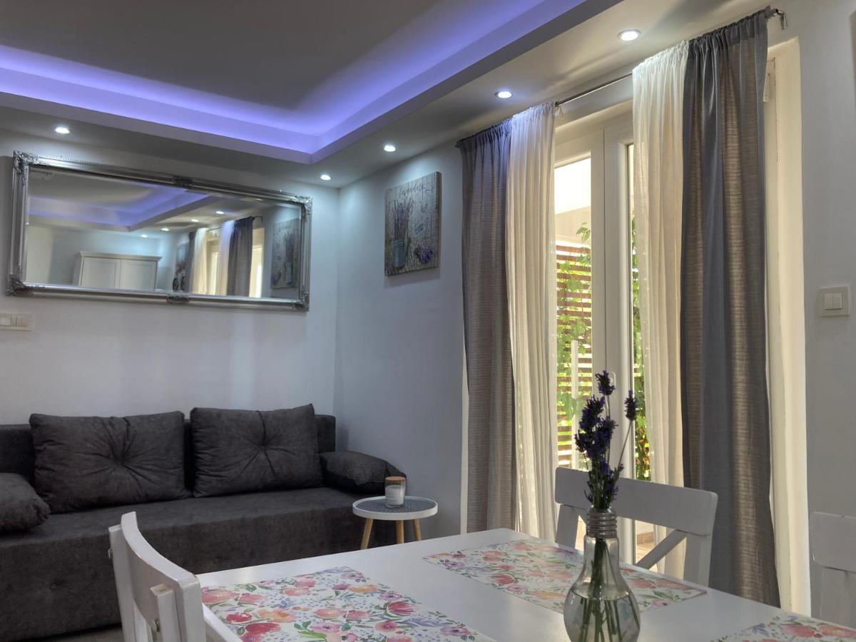 Luxury Nr Apartment *