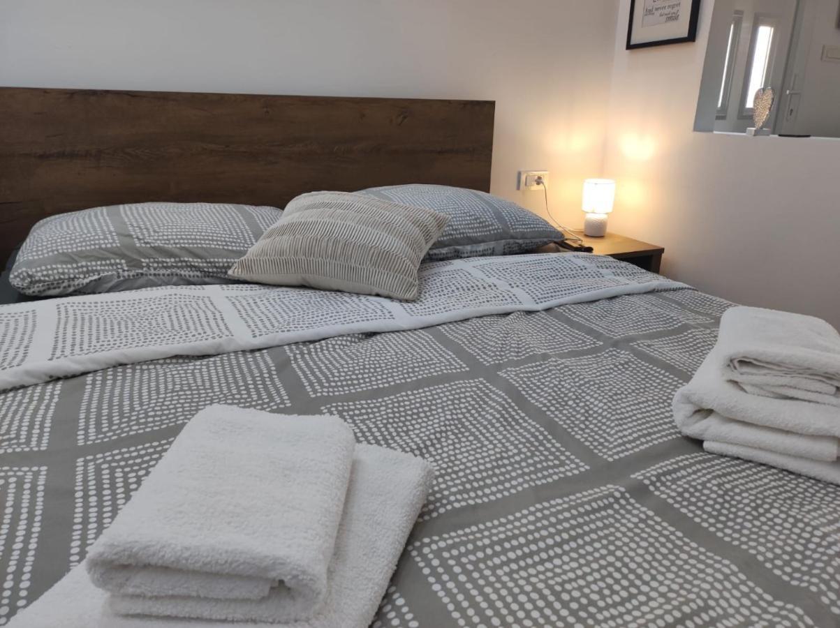 Luxury Nr Apartment *