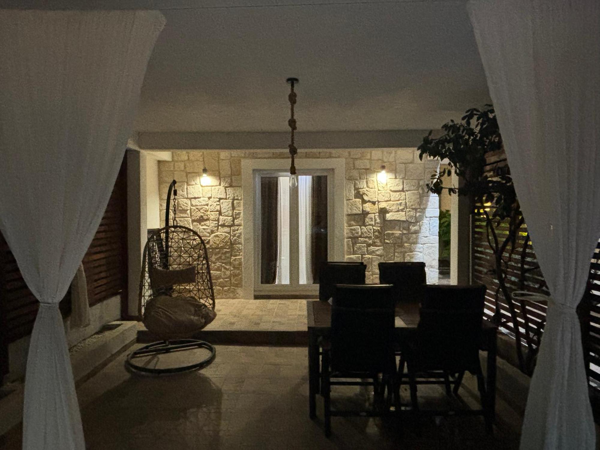 Luxury Nr Apartment